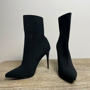 Steve Madden Dolan sock boot